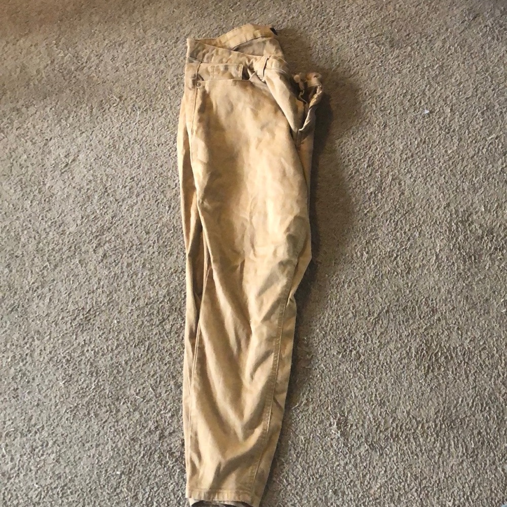 Khaki pants mid rise